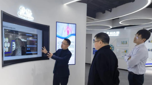 广西产业技术研究院副院长杜文宏一行莅临谈球吧科技、啄云智能考察调研