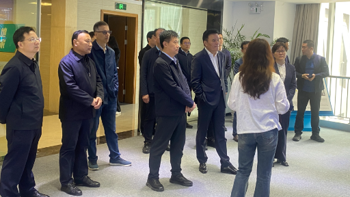 沙河市人大常委会党组书记、主任李志辰一行莅临谈球吧科技考察调研