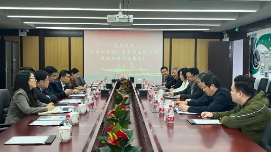 萧山区委副书记、区长姜永柱一行莅临谈球吧科技考察调研
