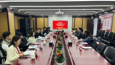 深圳市龙岗区人民政府副区长张玉庆一行莅临谈球吧科技考察调研